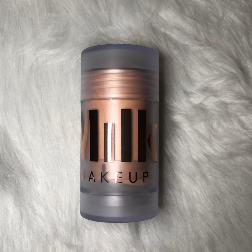 Milk Makeup Luminous Blur Stick Primer